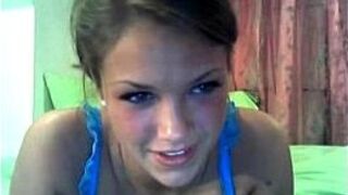Amateur chick uses sex toys on her super sensitive clitoris porn video